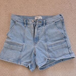 Abercrombie & Fitch Light Wash Denim Cargo Shorts